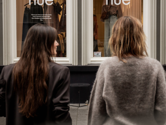 Nûe boutique for Serious Request - "The giving Mirror"