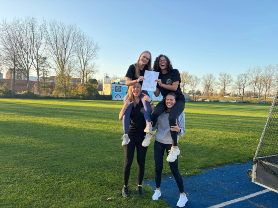 14 uur roeien voor Spieren voor Spieren- Blaise Pascal College/boot 1