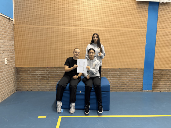 14 uur roeien voor Spieren voor Spieren- Blaise Pascal College/boot 4