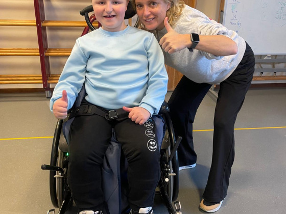 Zelfstandig met de handbike naar school