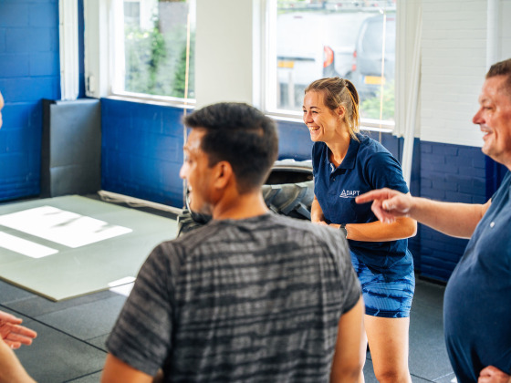 You pay us & and make us pay. Burpees for euros, Spieren voor Spieren editie.